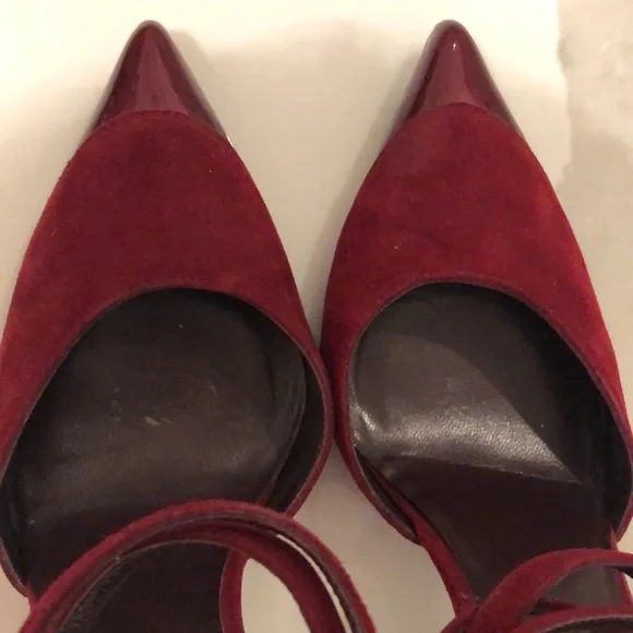 STUART WEITZMAN deep red suede/patent leather heels - Picture 7 of 9